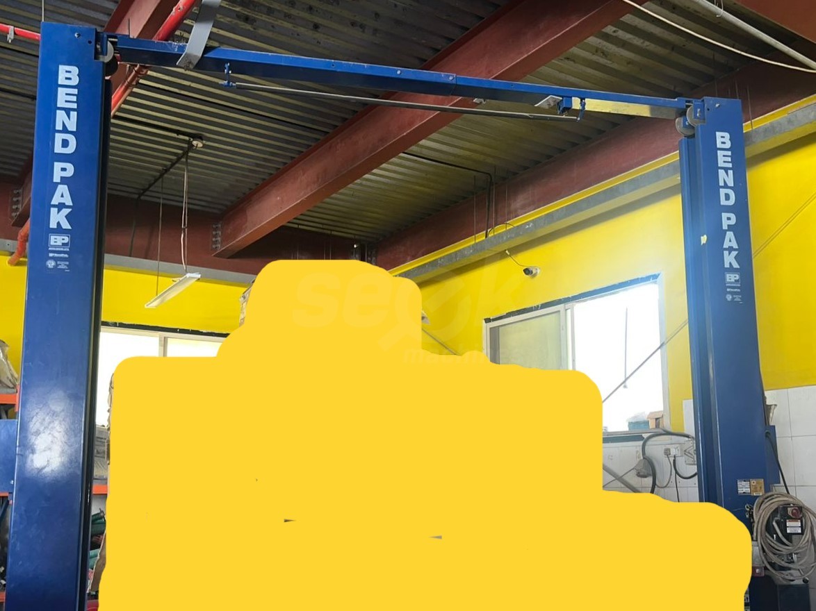 BendPak 2-Post Car Lift – 4 Ton Capacity, Made in USA